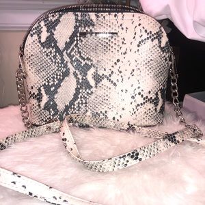 Steve Madden cross body bag